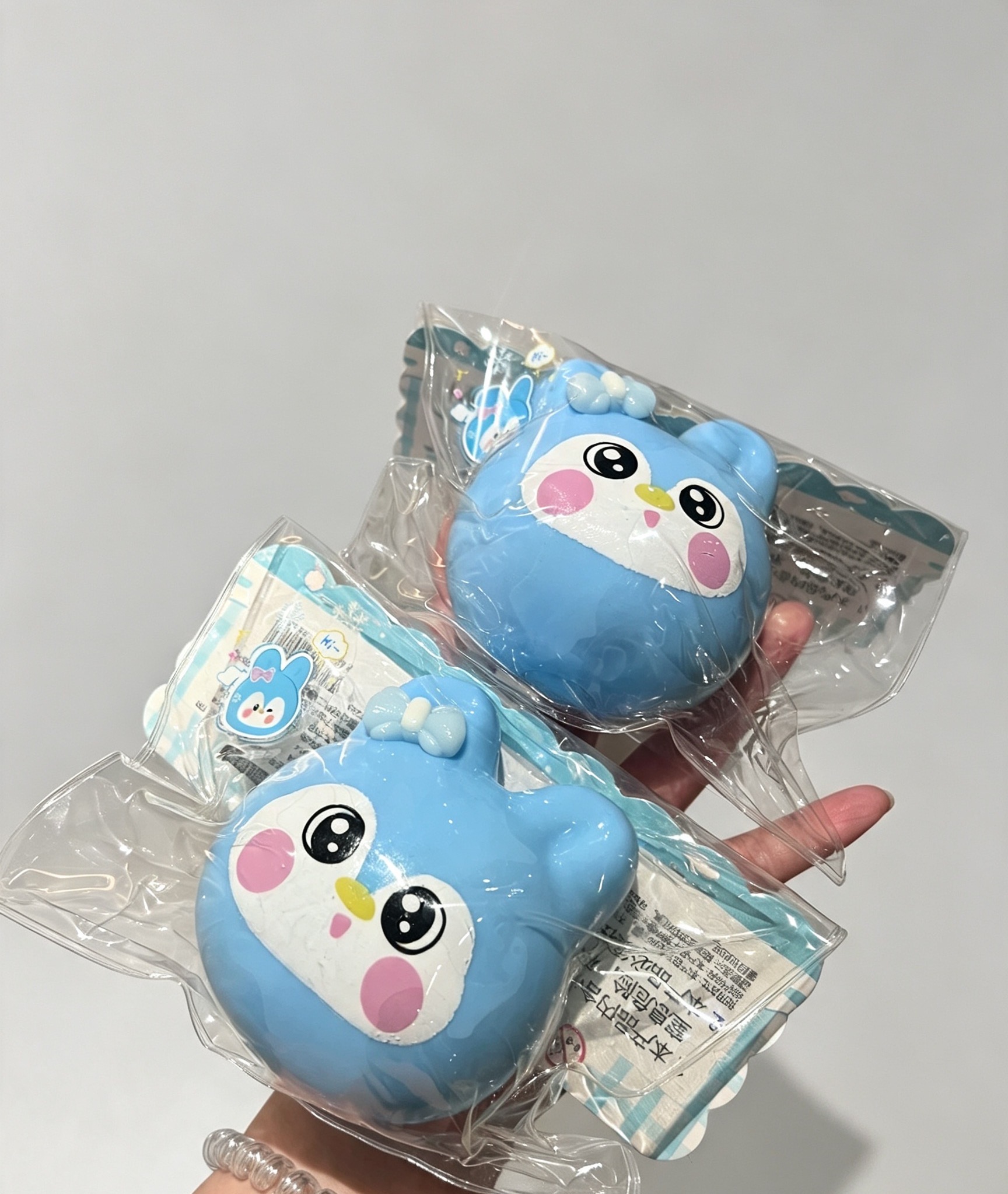 Bunny Penguin Squishy Toy, Sticky Fluid Stress Relief Squeeze Toy - Image 3